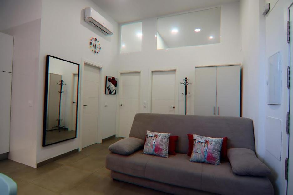 Apartmán Luminoso Apartamento En El Corazon De Triana Sevilla Exteriér fotografie